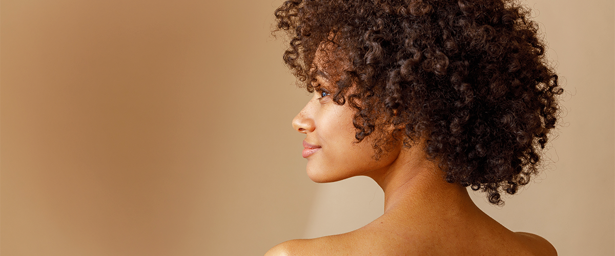 How to Maintain Curl Definition Between Washes