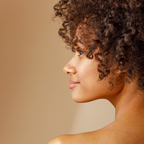 How to Maintain Curl Definition Between Washes