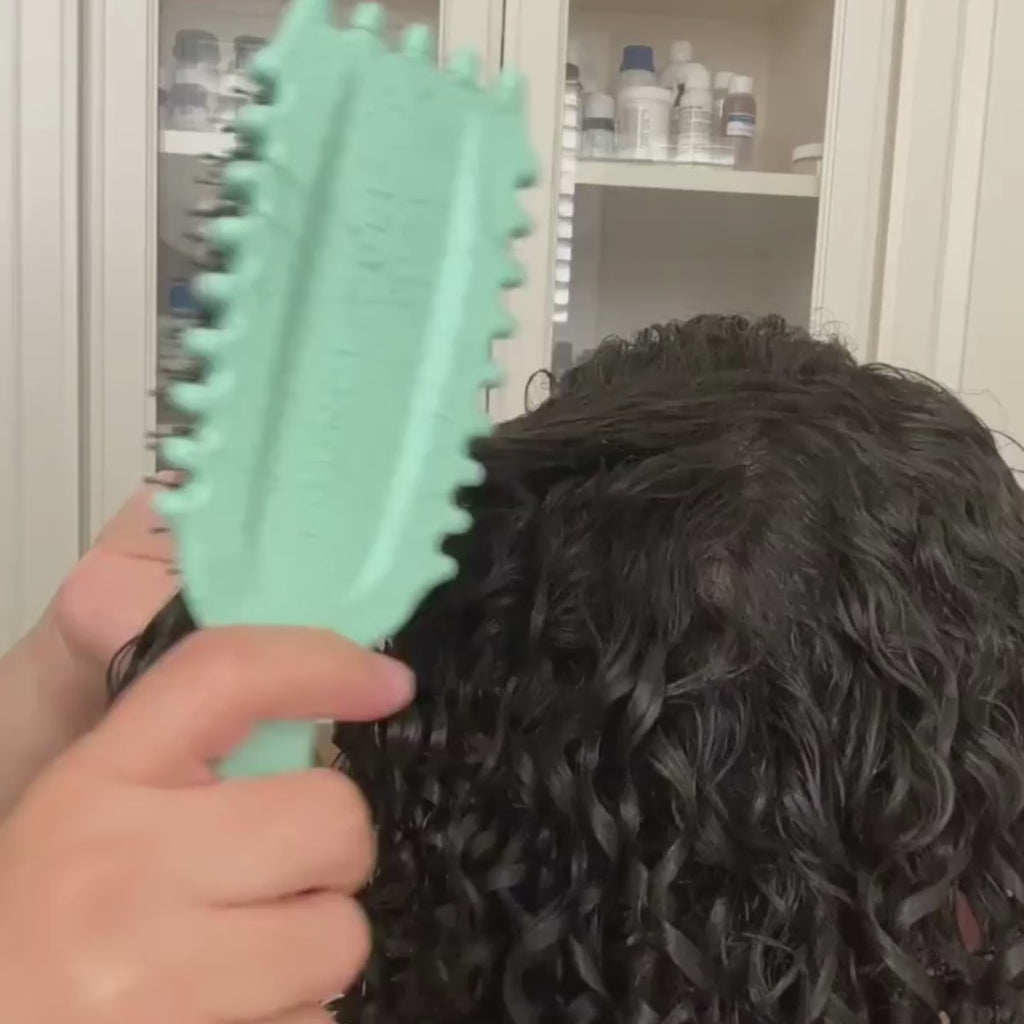 The 13 Best Brushes for Curly Hair of 2024, Tested and Reviewed